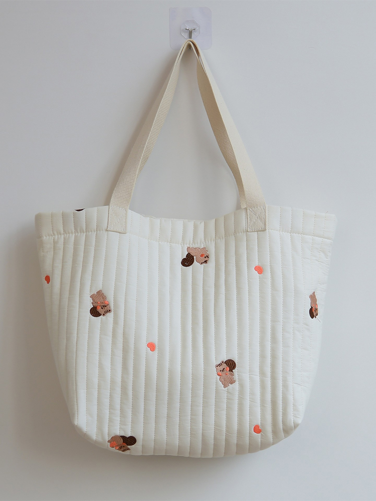 キルティング刺繍トートマザーズバッグ