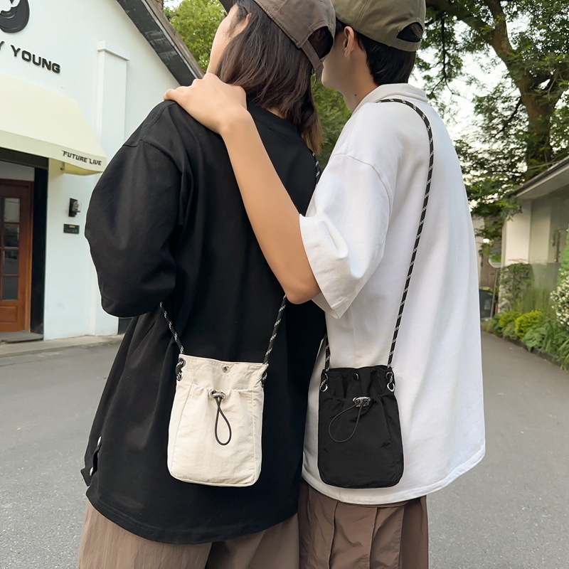 ママコーデ 軽やか巾着ミニショルダーバッグ