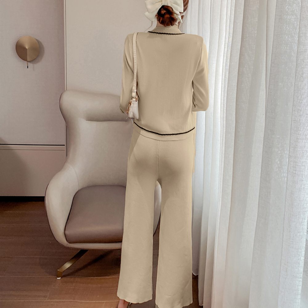 ママコーデ 卒業式対応 ニットセットアップ 配色ステッチ上下組 秋冬