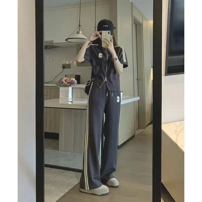 ママコーデ サイドラインセットアップ