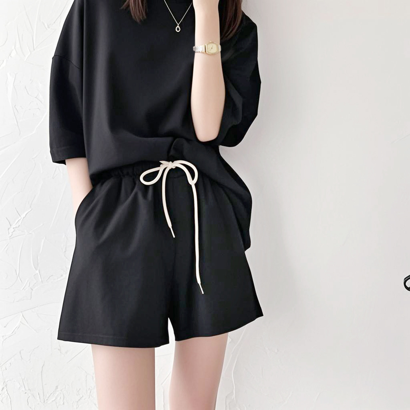 https://fulmo-img-server.com/mamacloset/3c749fcb-10c4-405c-a3e3-db13f837039d.jpg