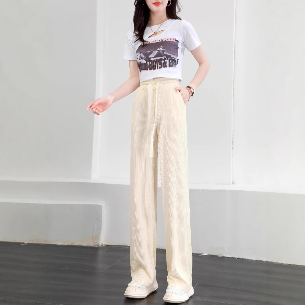 ママコーデ ゆったりリラックスワイドパンツ