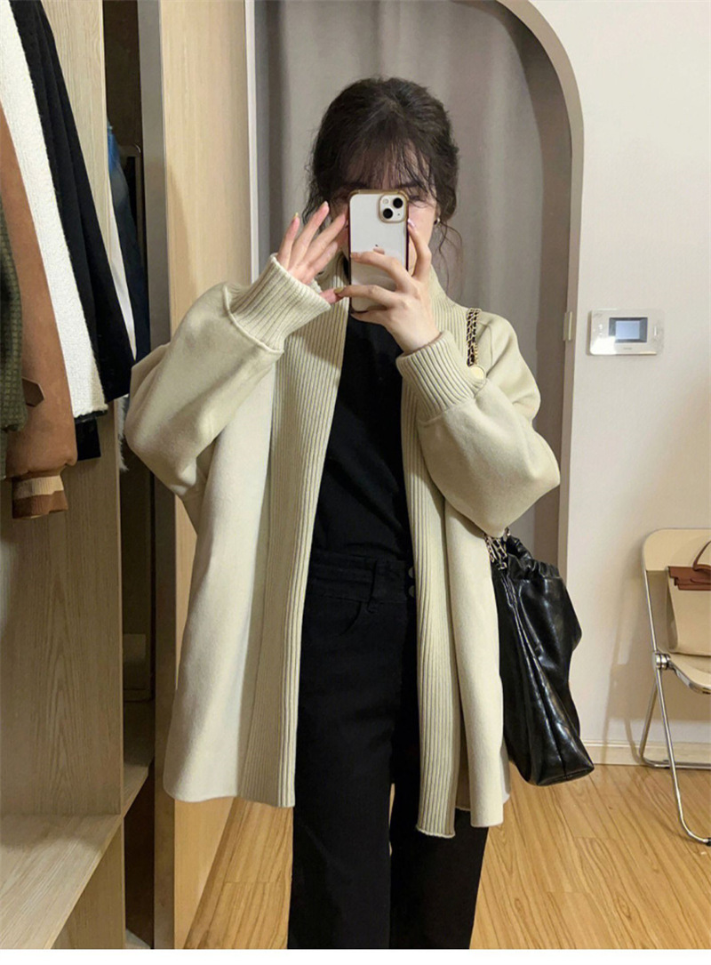 https://fulmo-img-server.com/mamacloset/4cc6d5cb-75e7-4bbb-ba53-8a05c973a891.jpg