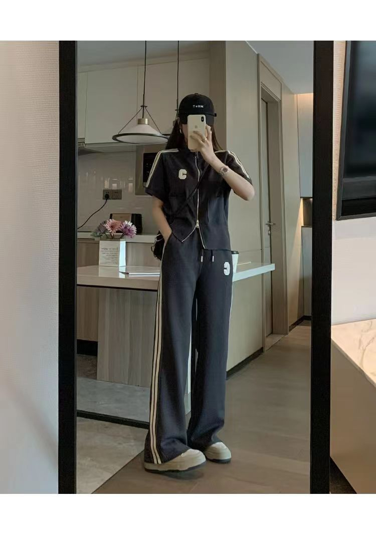 ママコーデ サイドラインセットアップ