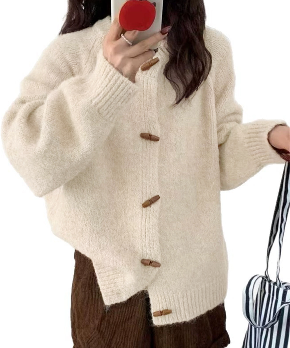 ママコーデ 公園映えトグルボタンニット羽織り長袖秋冬