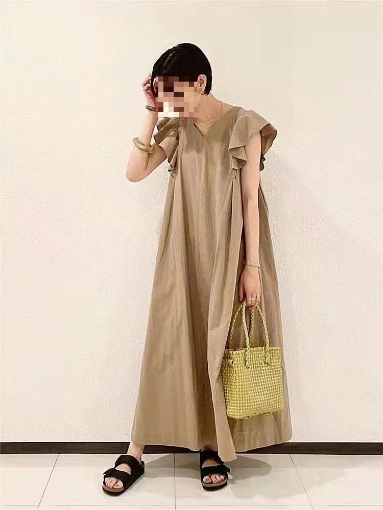 ママコーデ フリル袖ゆったりマキシワンピース