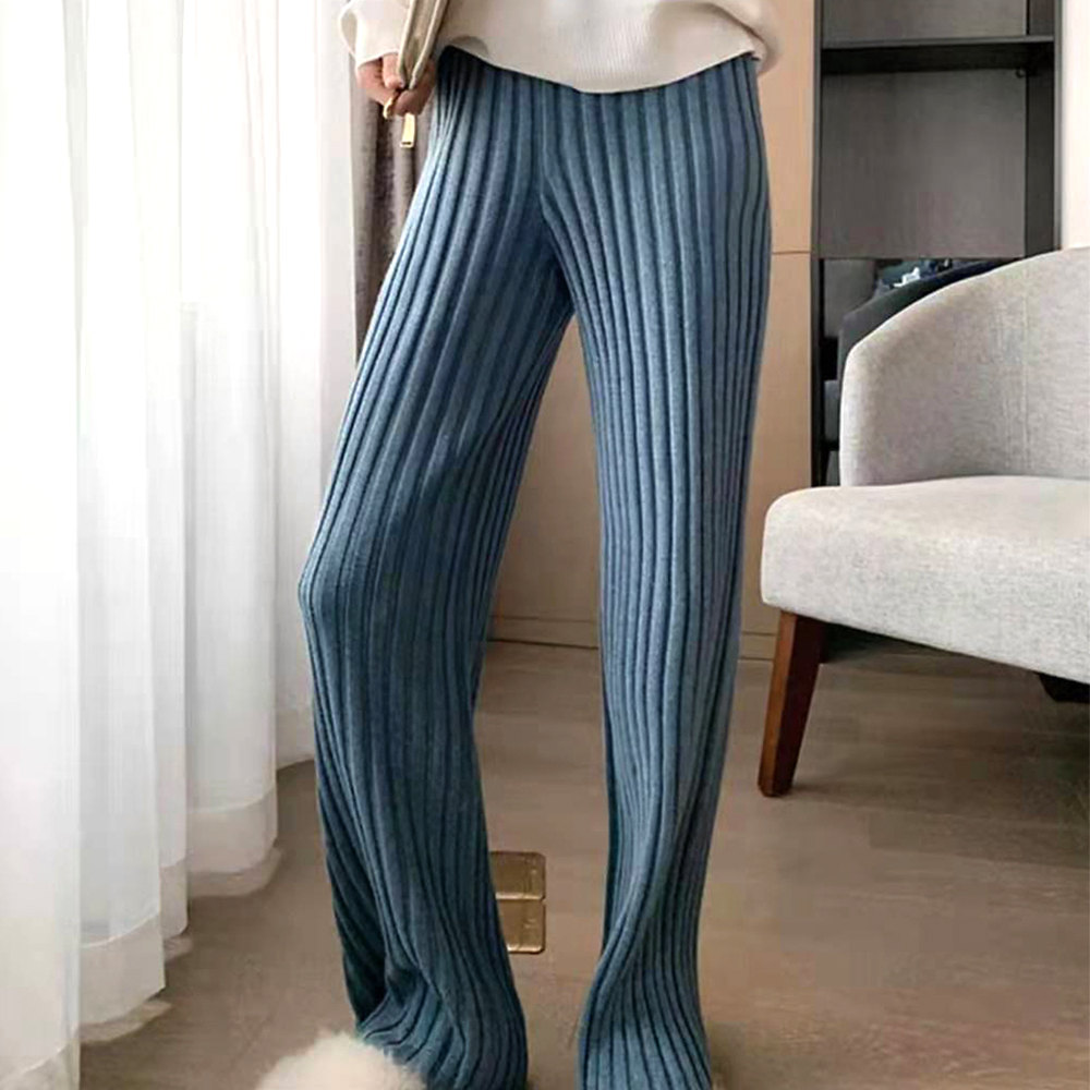 ママコーデ リブニット美脚フレアパンツ