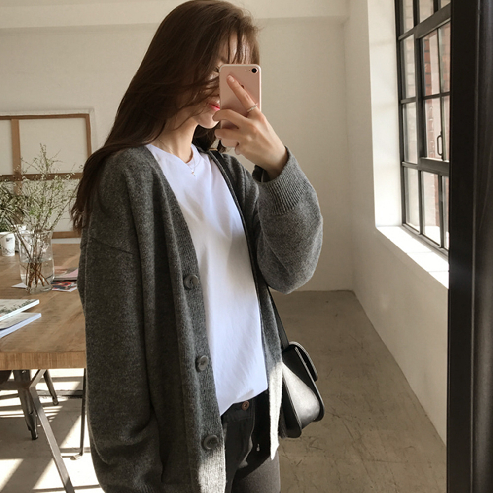 ママコーデ 公園散歩に最適ニットカーディガン女性用羽織り