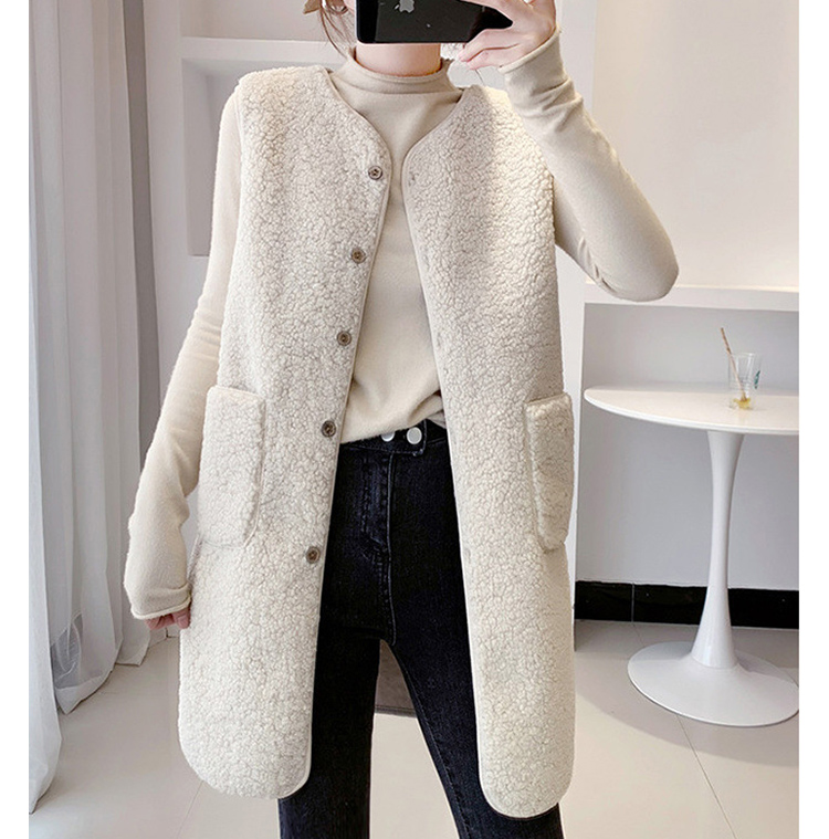 ママコーデ 運動会にも最適 ふわもこファーベスト 防寒ロングベスト