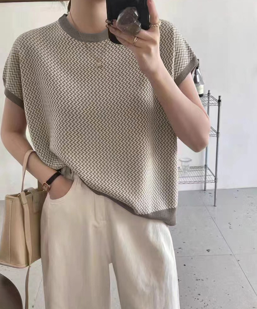 ママコーデ 幾何学柄フレンチスリーブニット カジュアル薄手