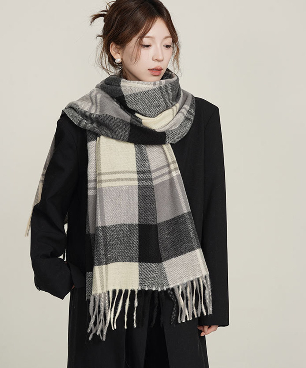https://fulmo-img-server.com/mamacloset/8c0aaf76-9d26-4108-a9bb-e8ff3e50db97.jpg