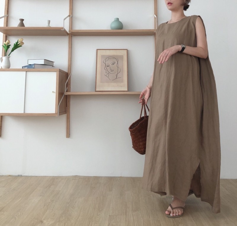 ママコーデ リネン素材の涼やかロングワンピース