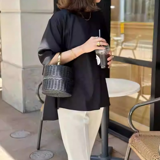 https://fulmo-img-server.com/mamacloset/9b224c71-ca50-4146-89b8-5d54df28531c.jpg