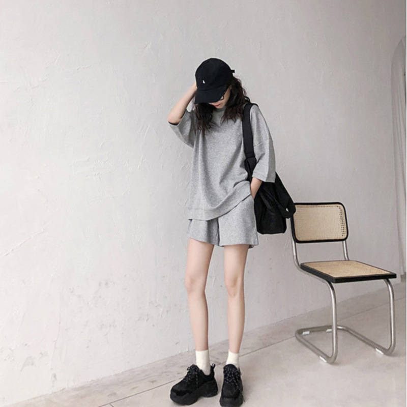 https://fulmo-img-server.com/mamacloset/9d8671a7-34ee-4953-9e1e-b70dae4d62d8.jpg