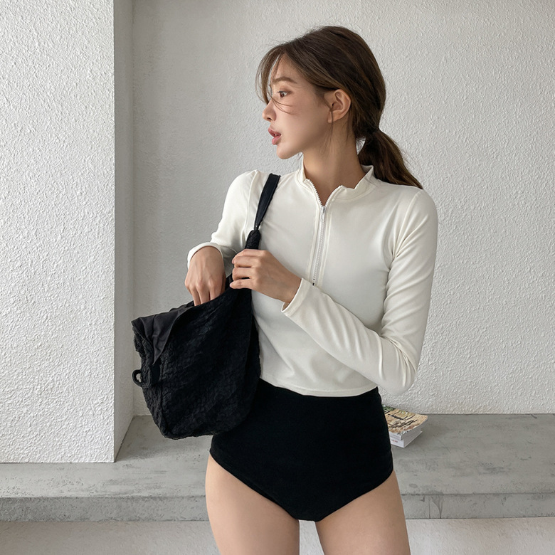 https://fulmo-img-server.com/mamacloset/bdf855e1-cffb-4d1c-9788-f88e1aae4a14.jpg