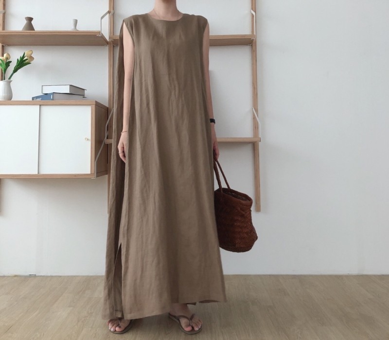 ママコーデ リネン素材の涼やかロングワンピース