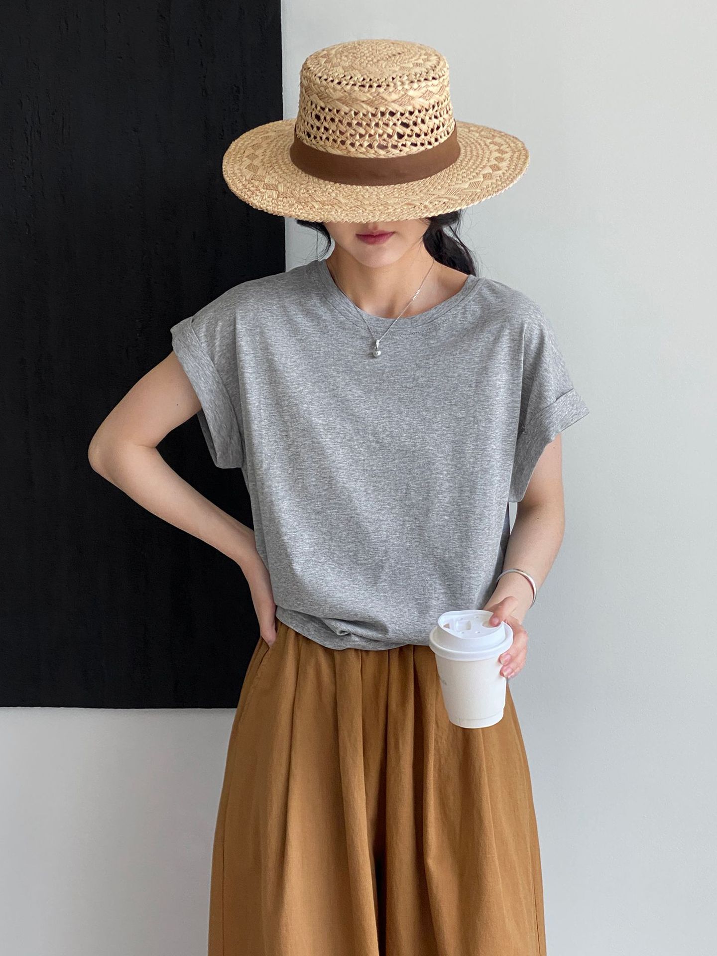 https://fulmo-img-server.com/mamacloset/e7d72d92-36c9-49fb-887c-67a00fe1daaa.jpg