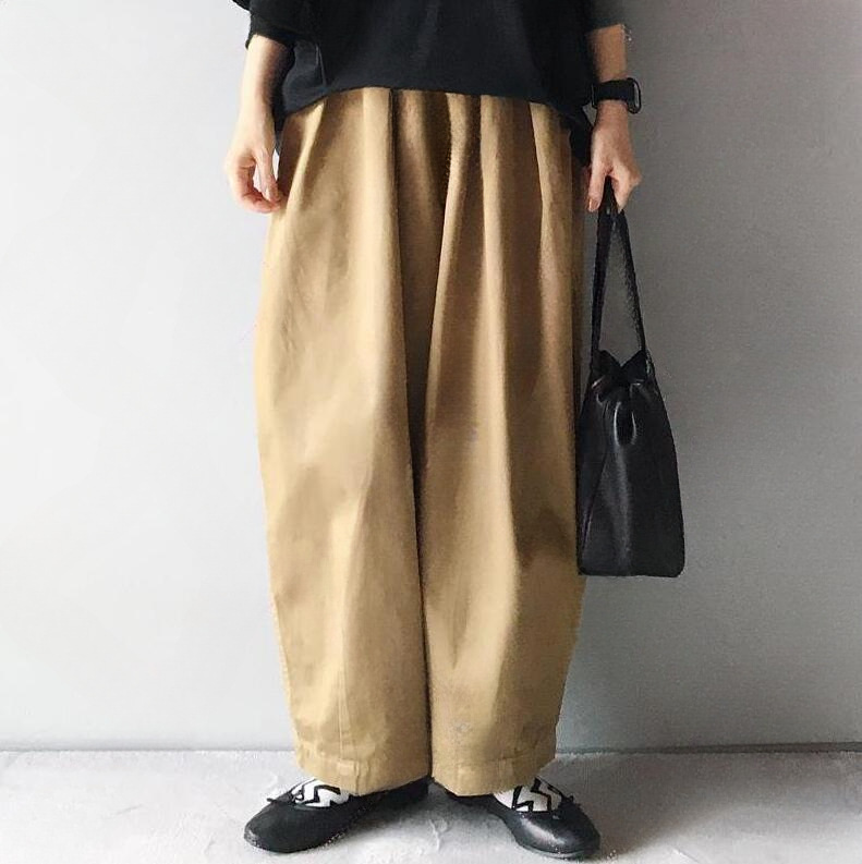ママコーデ ゆったりバルーンパンツ＋スウェットシャツ