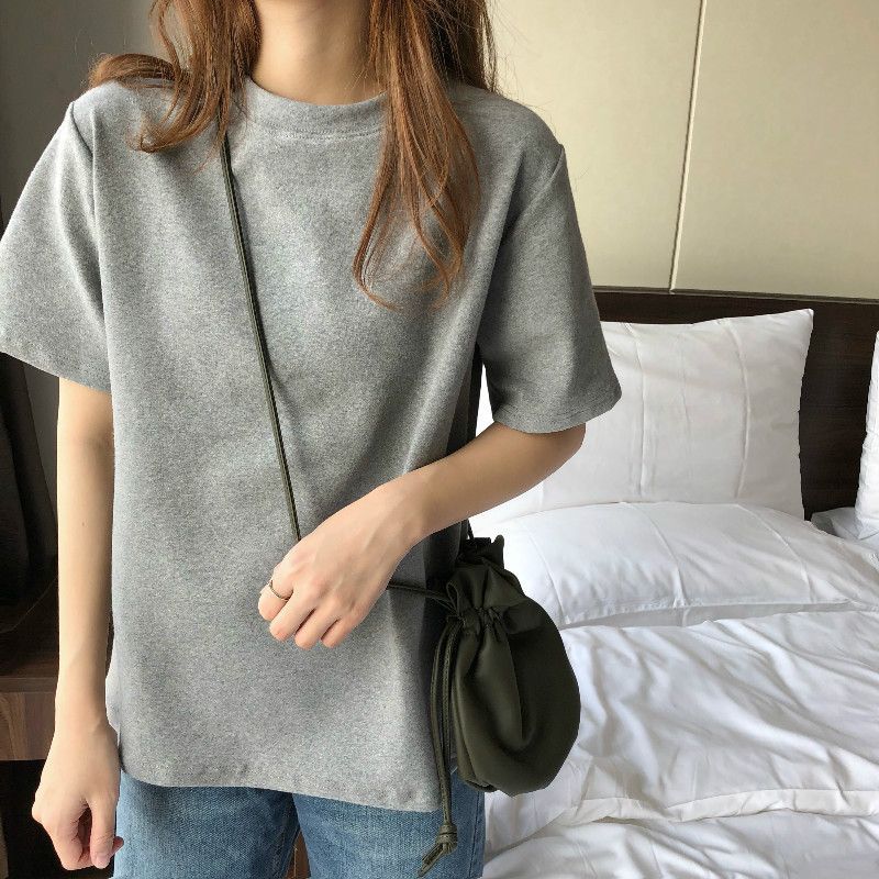https://fulmo-img-server.com/mamacloset/fb7bc3d0-c9cf-43df-8650-0e7c0a499300.jpg