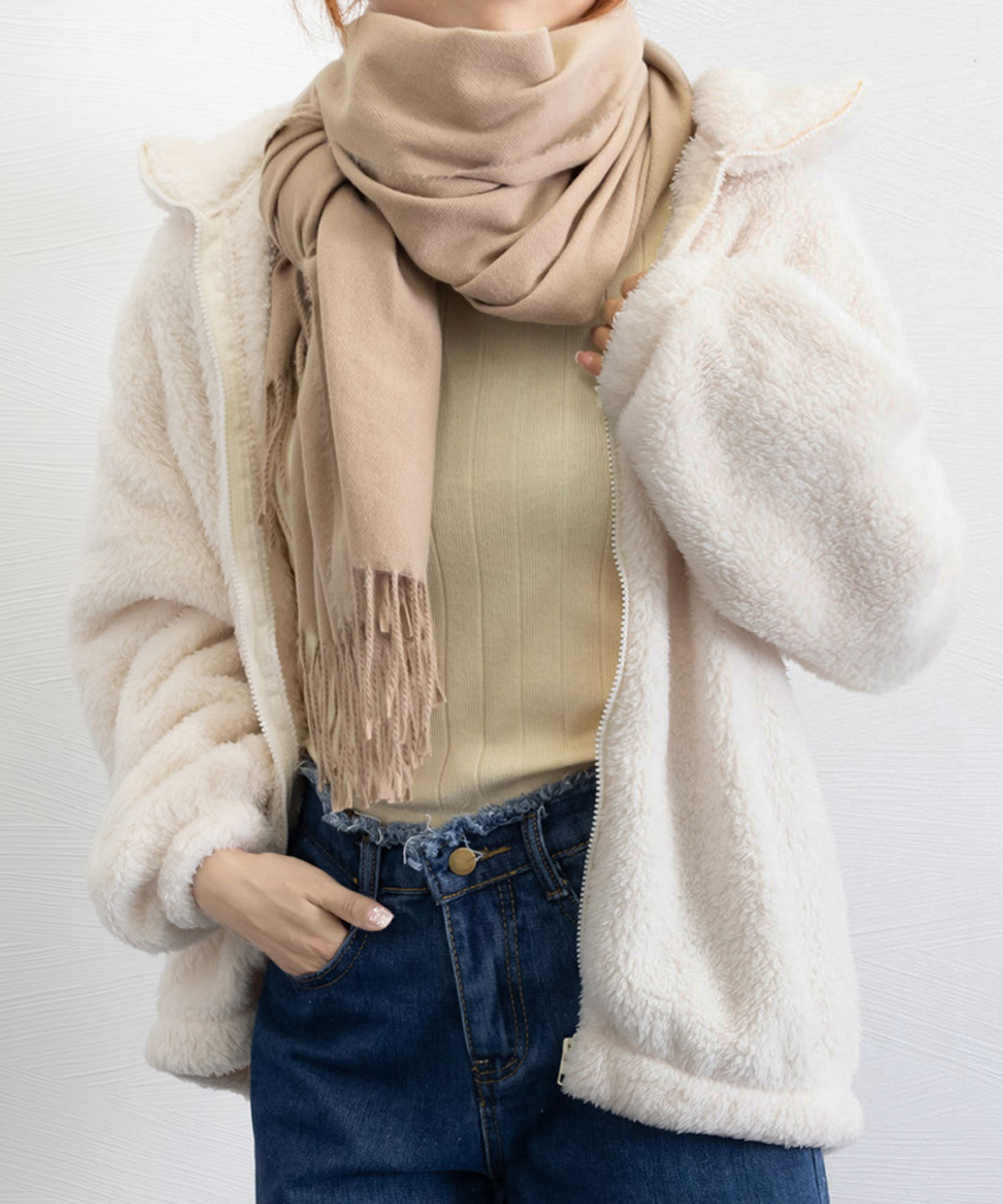 ママコーデ 公園お出かけにぴったりふわふわボアブルゾン