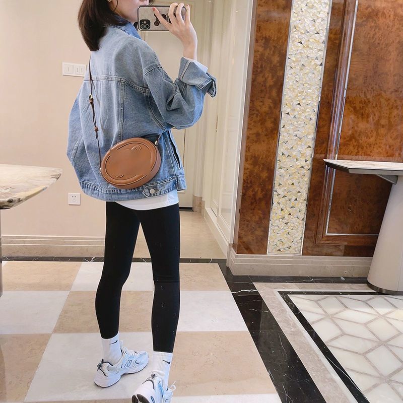 https://fulmo-img-server.com/mamacloset/fe7cb9ec-8c0a-44ae-a6c4-286587c7c58f.jpg