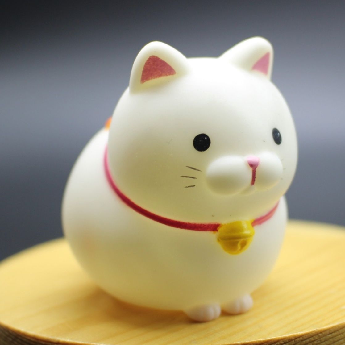 招き猫 ころんと丸い福招き猫ミニ置物