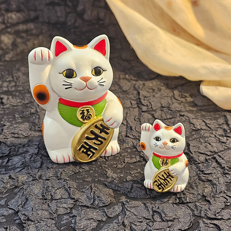 https://fulmo-img-server.com/manekidou/372dff9b-d303-4f12-ba0c-e6ad007f8d51.jpg