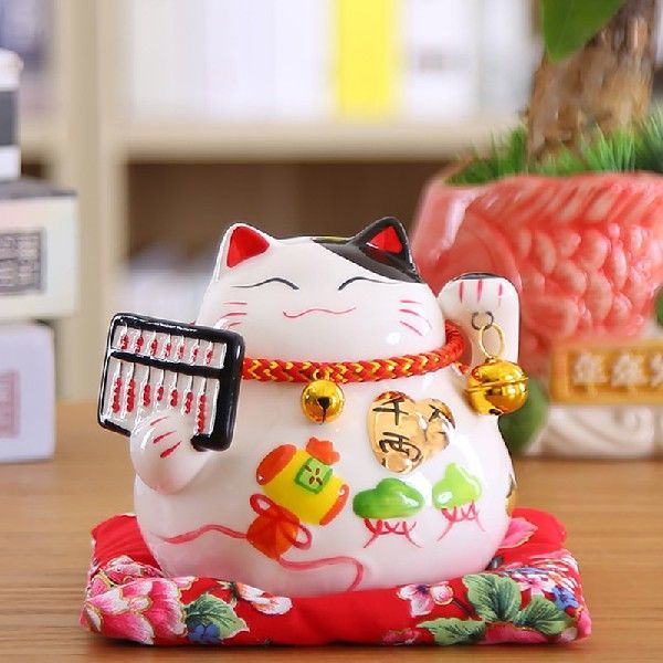 招き猫 そろばん抱き福招き猫 左手上げ 開運置物
