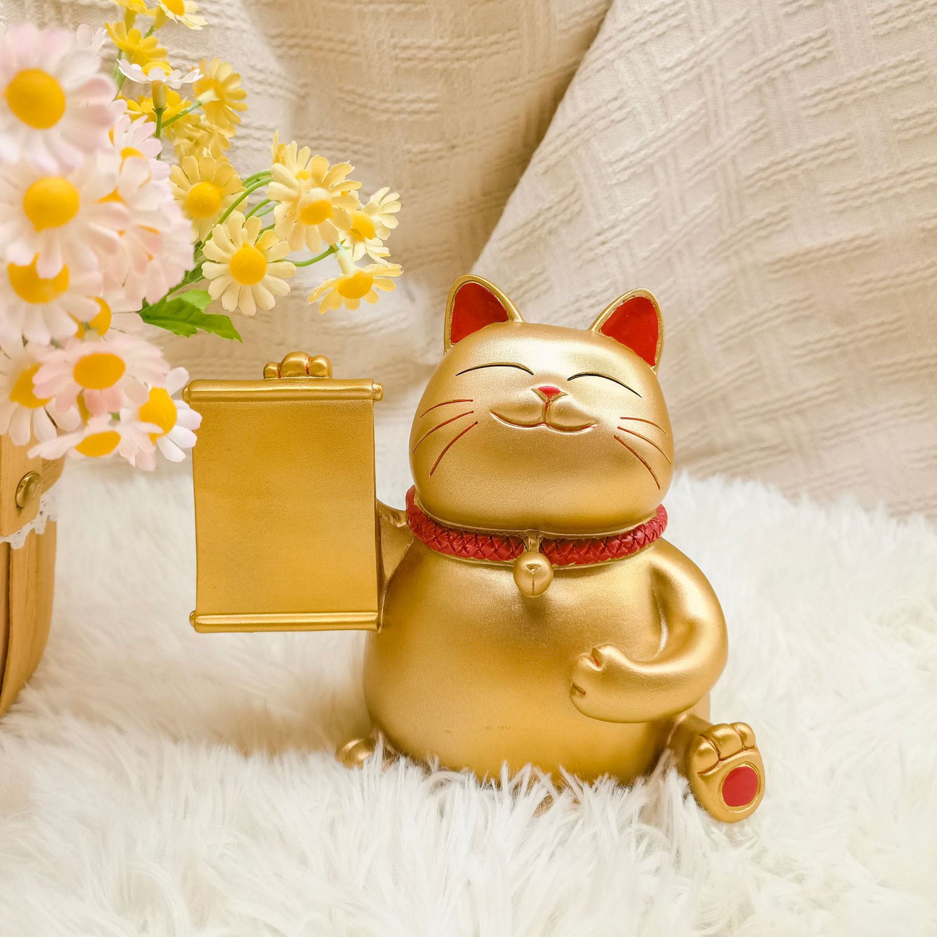 https://fulmo-img-server.com/manekidou/4ee751d3-9767-4ef5-890e-3d4253f73855.jpg