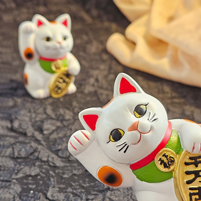 https://fulmo-img-server.com/manekidou/b2524aa7-a715-43a6-959f-0a9a77cbee7b.jpg