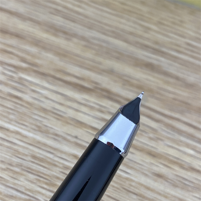 高級金属製 半透明のペン先万年筆