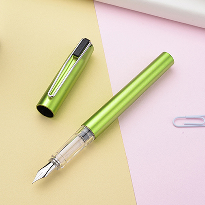 万年筆 透明軸メタリック仕上げ極細万年筆