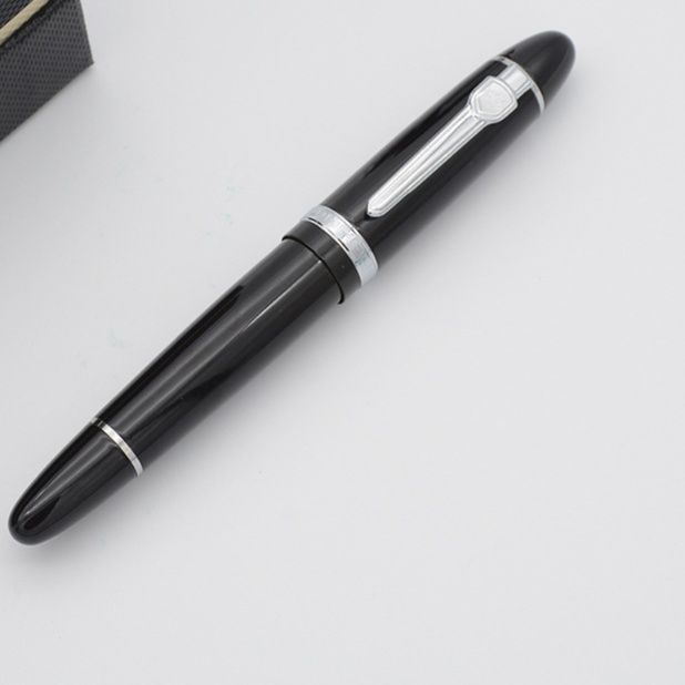 【高級】金装飾 ブラック 万年筆 - 極太 インクを楽しむ