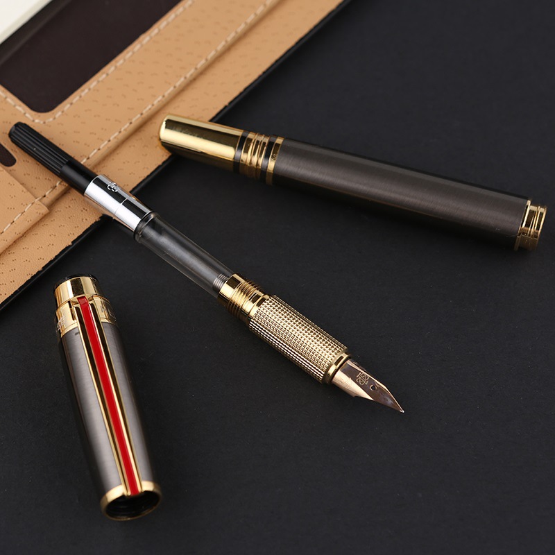 【高精度】格子彫刻 グリップ 14金 ピンクゴールド 細字 万年筆 - 安定感 抜群