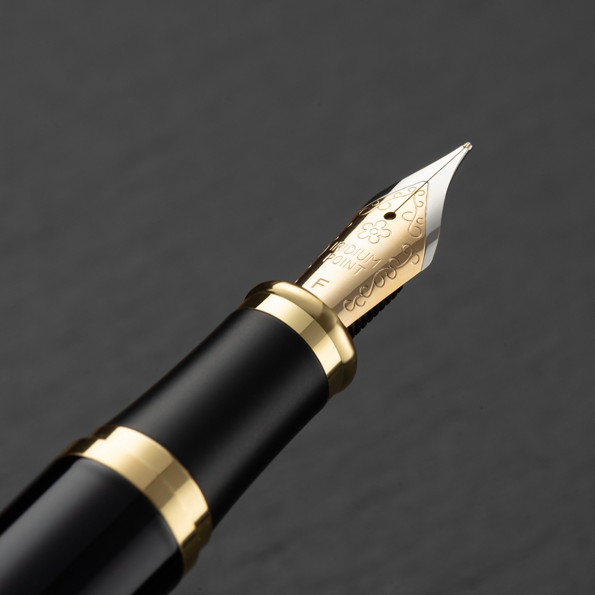 高級金装飾太字万年筆クラシックスタイル