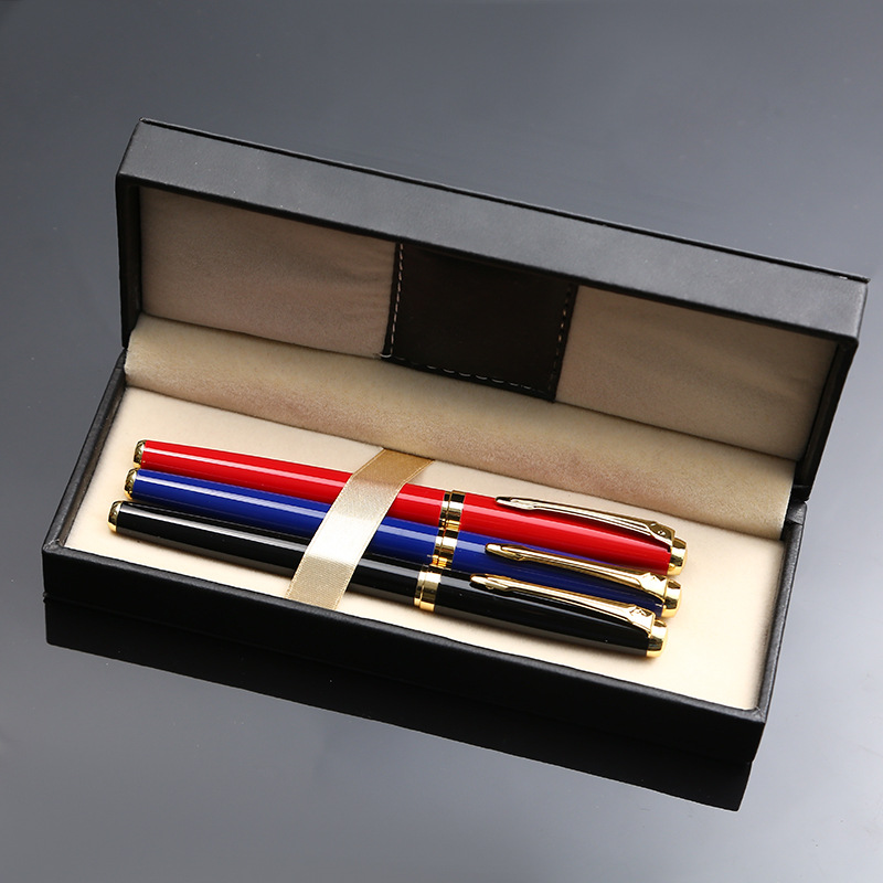 万年筆 高級感溢れる金属装飾付き万年筆四本セット