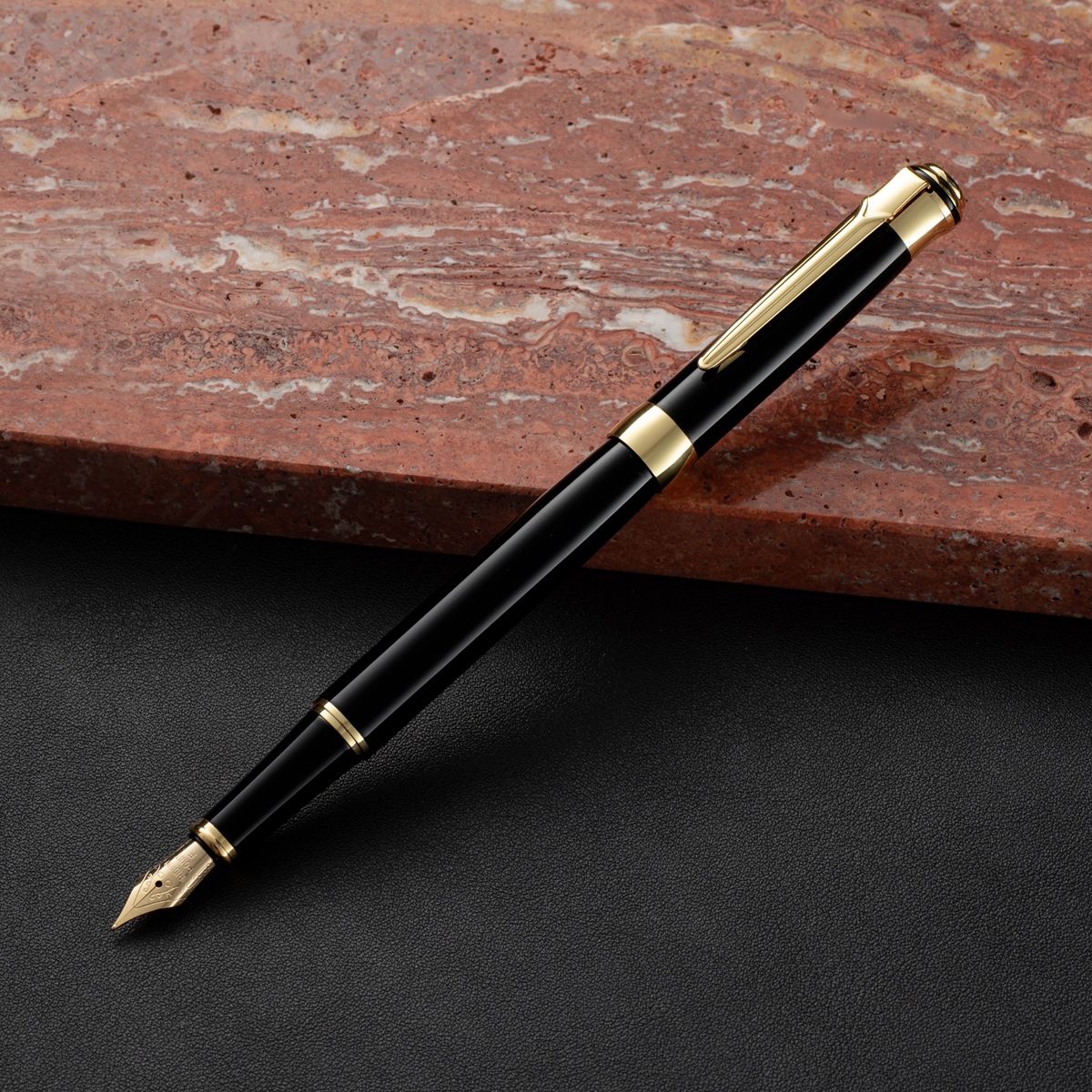 【金属軸】真鍮の輝き 経年変化を楽しむ ブラス万年筆