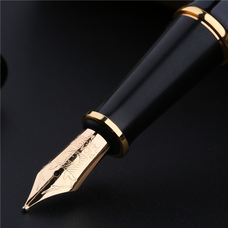 【重厚】高級 樹脂軸 金装飾 14金 ピンクゴールド 細字 万年筆 - 書き心地 滑らか