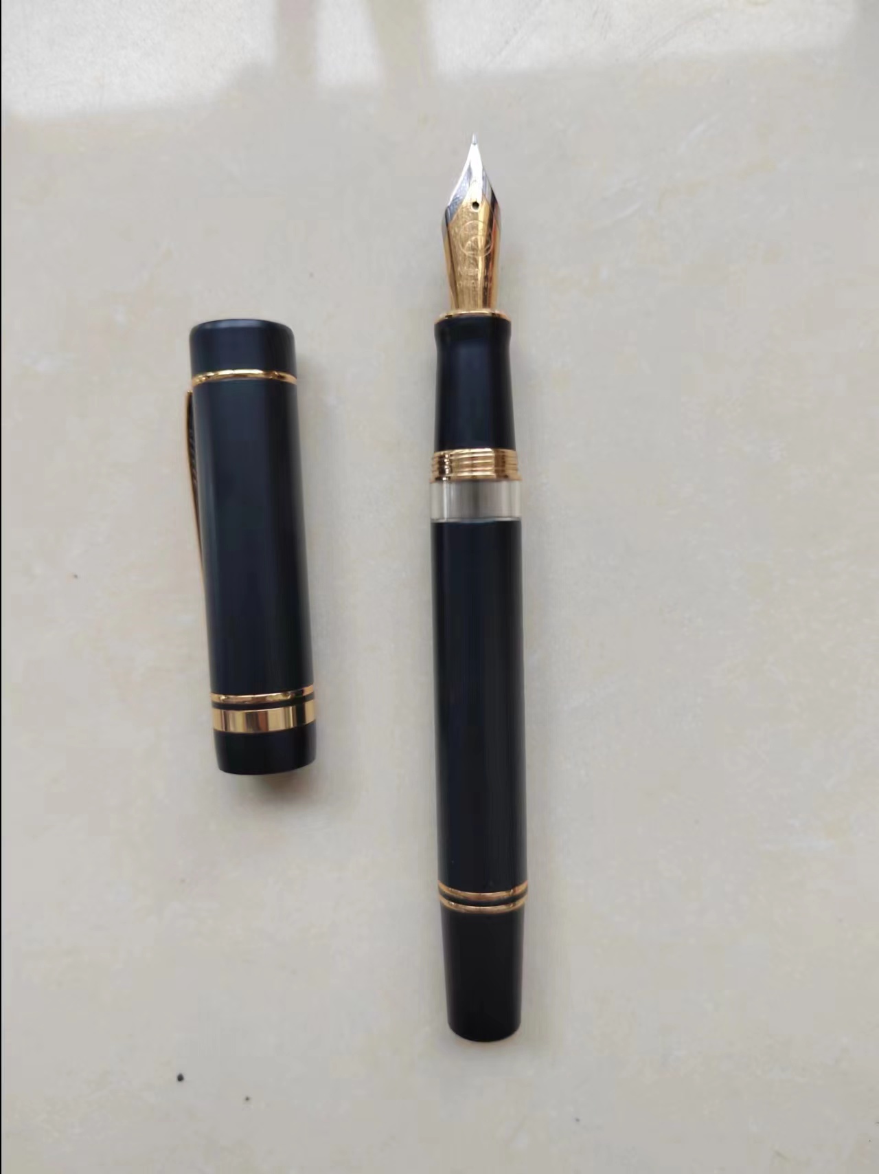 金属製の万年筆 手作りの刀鋒ペン先