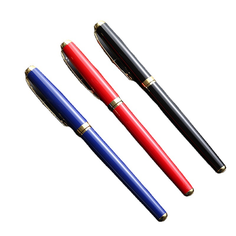 万年筆 高級感溢れる金属装飾付き万年筆四本セット