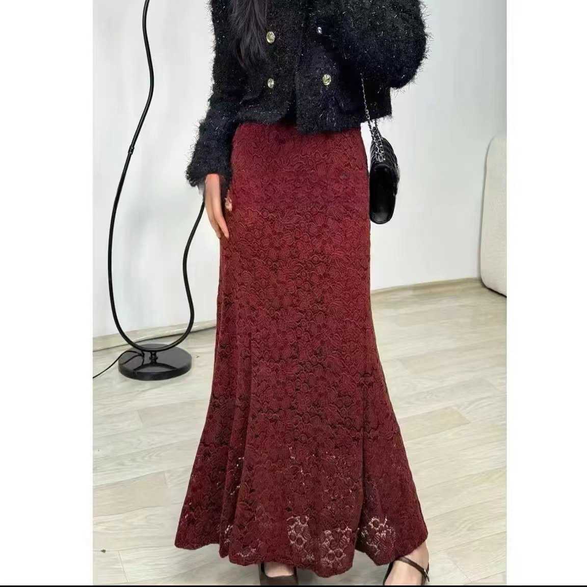 赤のマーメイドスカートおすすめ10選