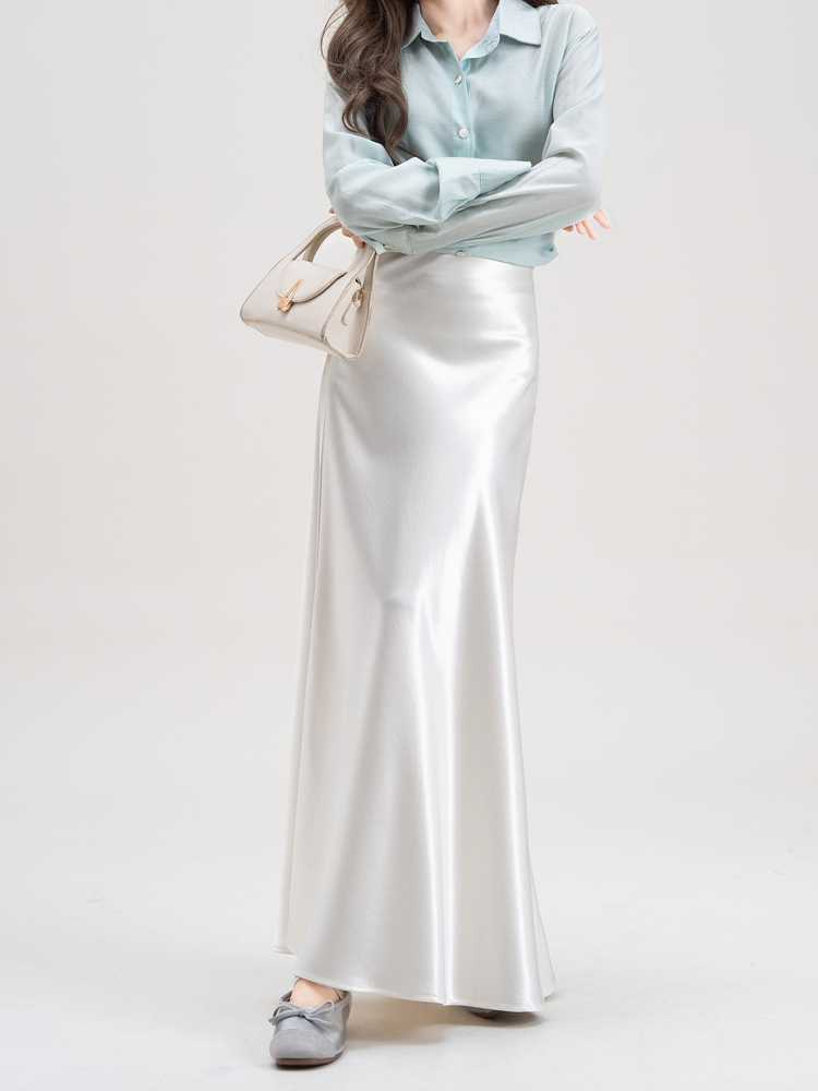 ホワイトマーメイドスカートで叶える洗練されたスタイル10選