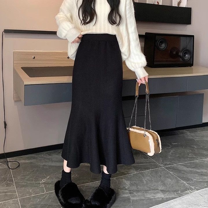 ふんわり裾広がりニットマーメイドスカート