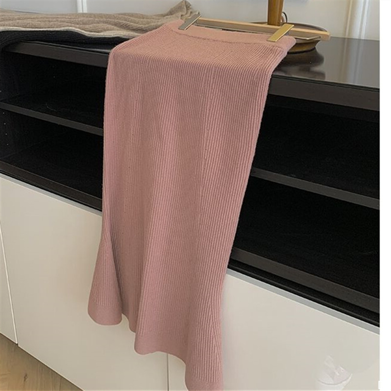 ニット素材マーメイドスカート バックスリット付き