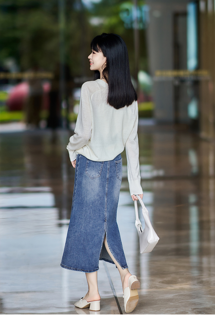 マーメイドスカート 優雅な後ろ姿マーメイドスカート