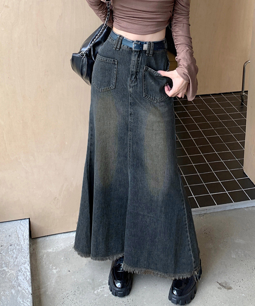 切りっぱなしフリンジデニムマーメイドスカート