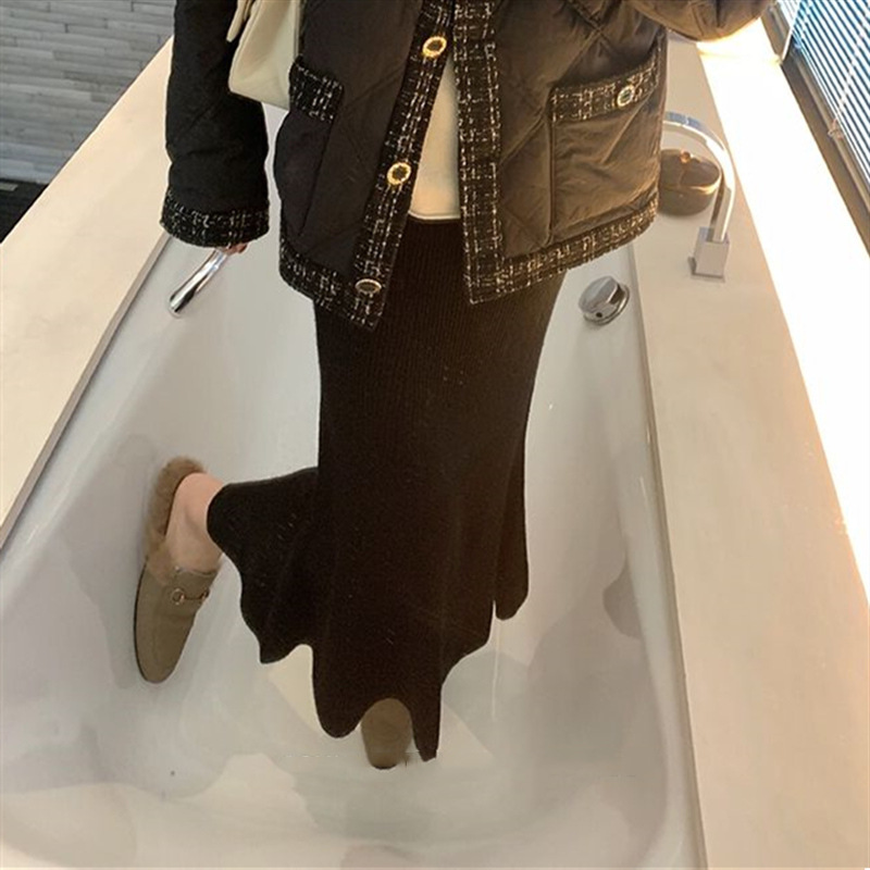 ニット素材マーメイドスカート バックスリット付き