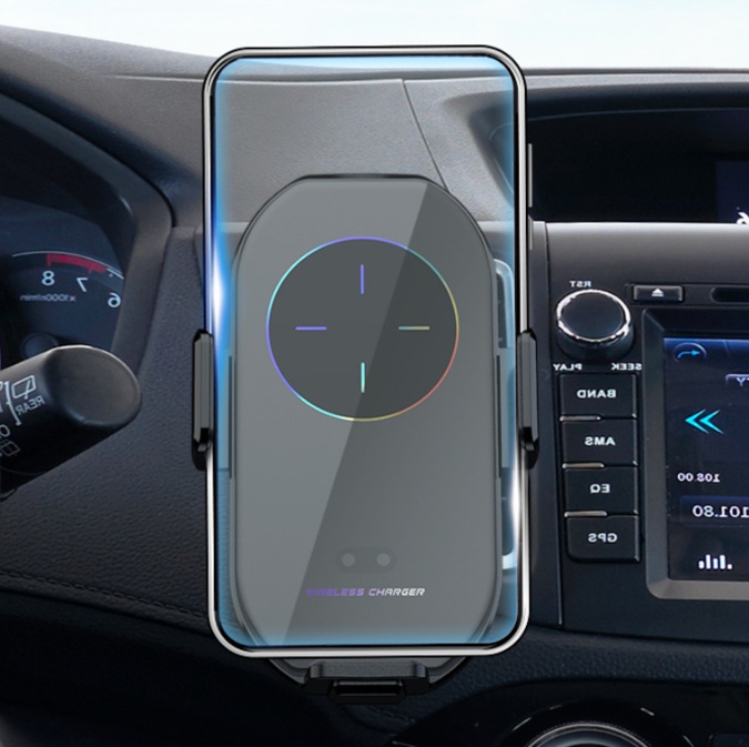 スマホホルダー　車 自動開閉式エアコン取付無接点充電ホルダー