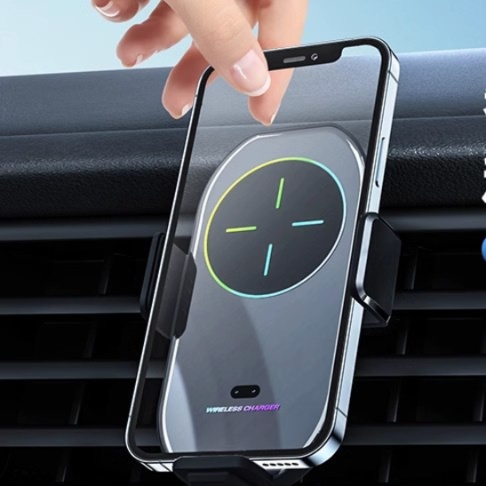 スマホホルダー　車 自動開閉式エアコン取付無接点充電ホルダー
