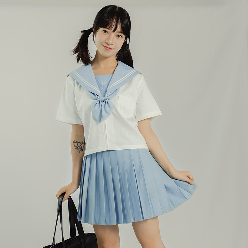 女装 爽やか配色半袖セーラー服上下セット